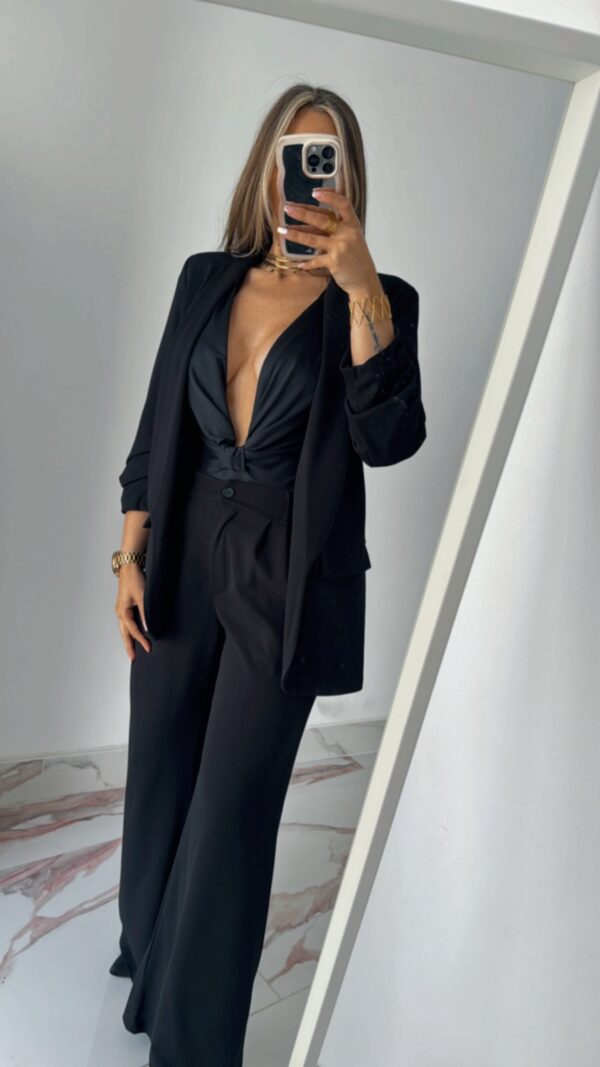 Traje Negro - Imagen 3