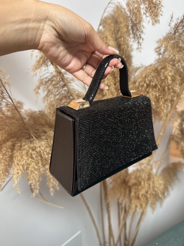 Cartera negra