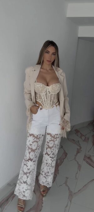 Vaquero encaje blanco