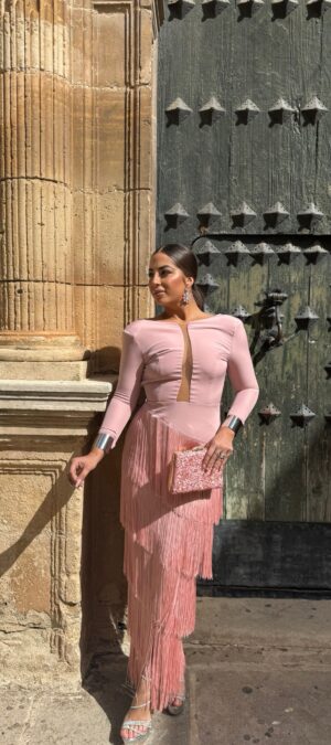 Vestido de flecos