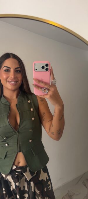 Chalequito verde militar